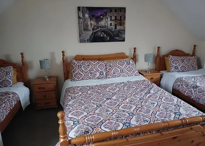 Cloonboo Lodge With Tours Sleeps 12